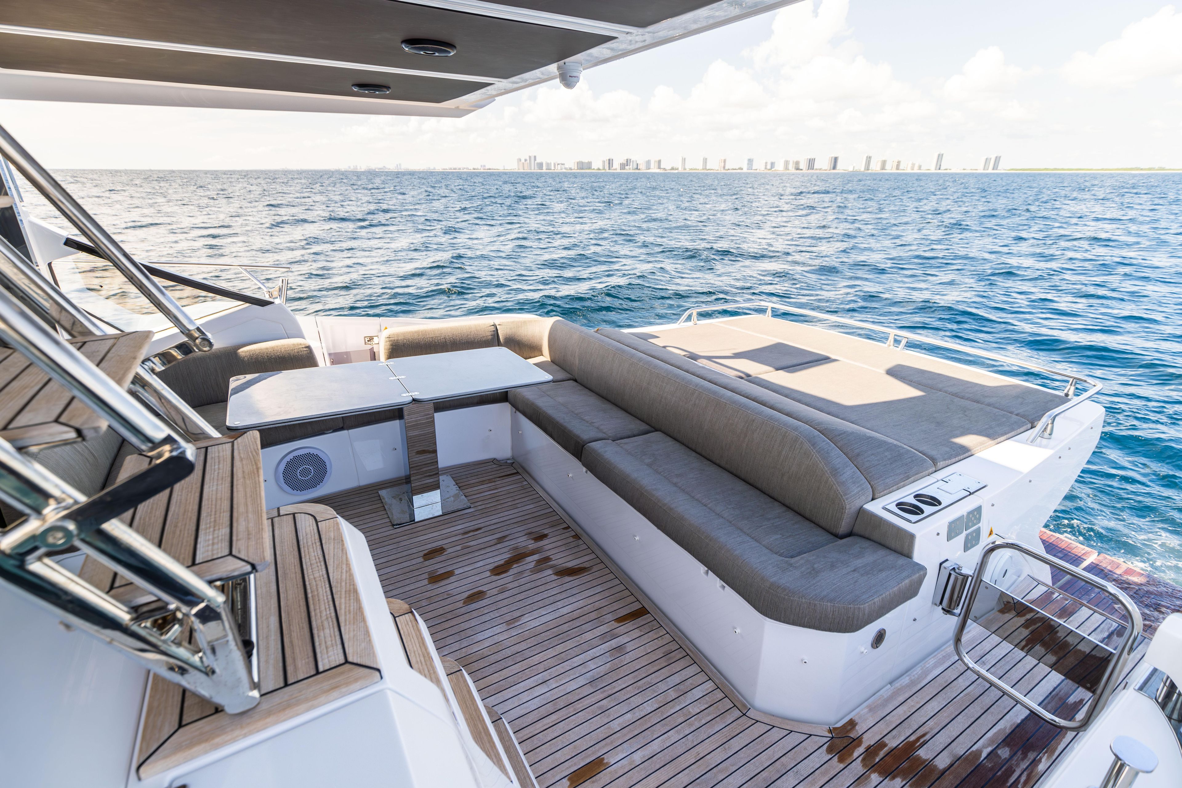 2021 Azimut 59 