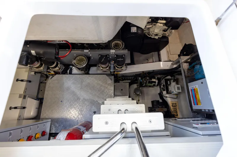  Yacht Photos Pics Engine room of 2021 Azimut S6 Sportfly yacht, showcasing mechanical components and equipment.