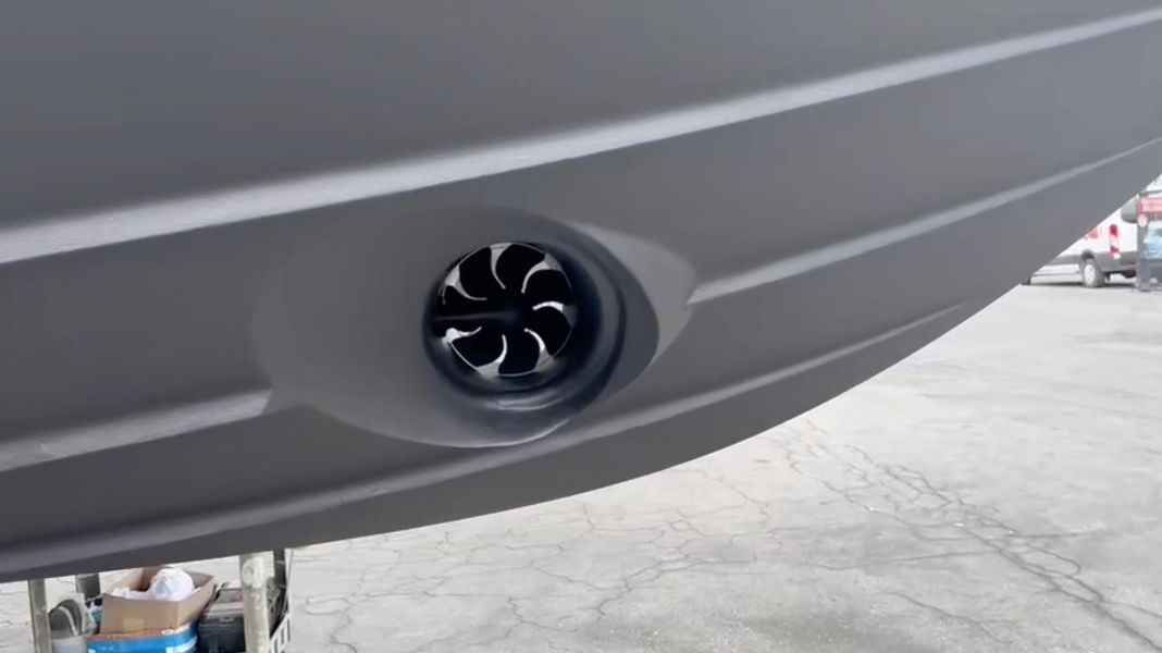2019 Sea Ray L550