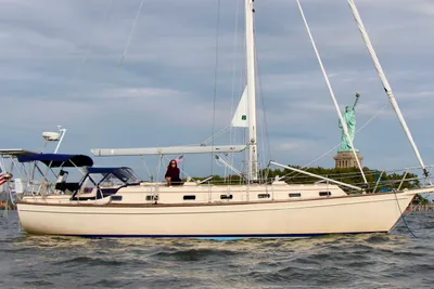 Island Packet 45
