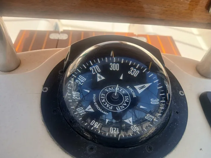 Wonderwind Yacht Photos Pics 