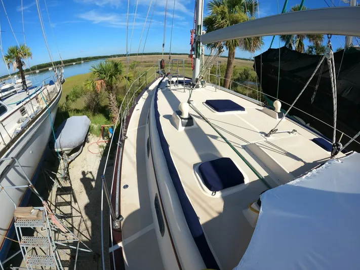 Wonderwind Yacht Photos Pics 