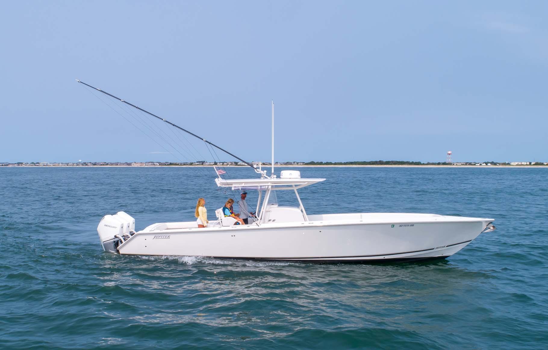 2006 Jupiter 38 HFS Center Console for sale - YachtWorld