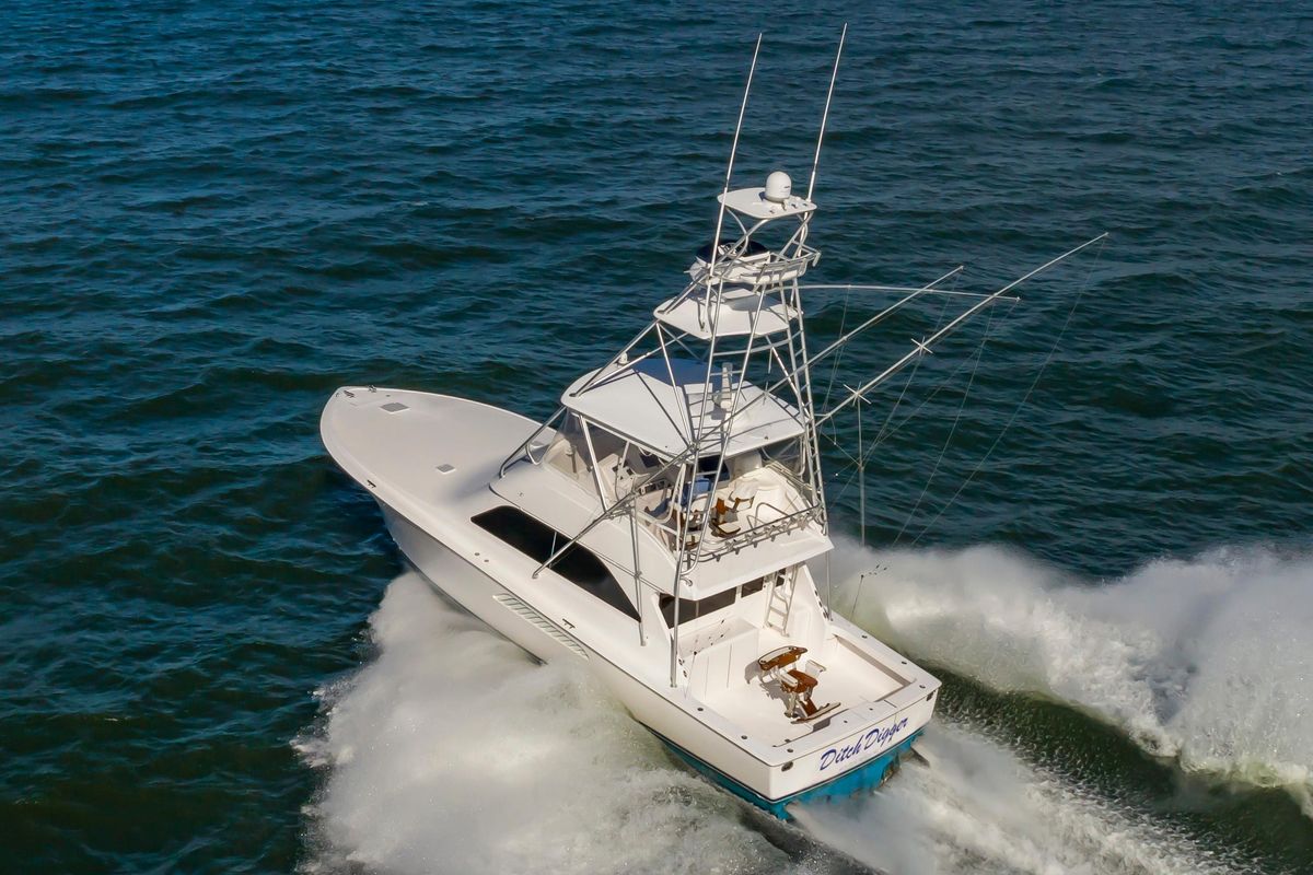 2005 Viking 48 