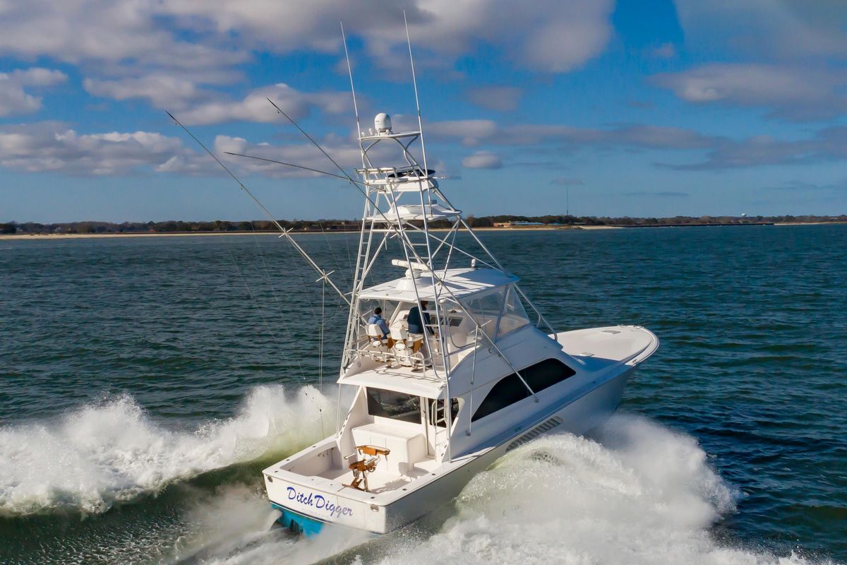 2005 Viking 48 