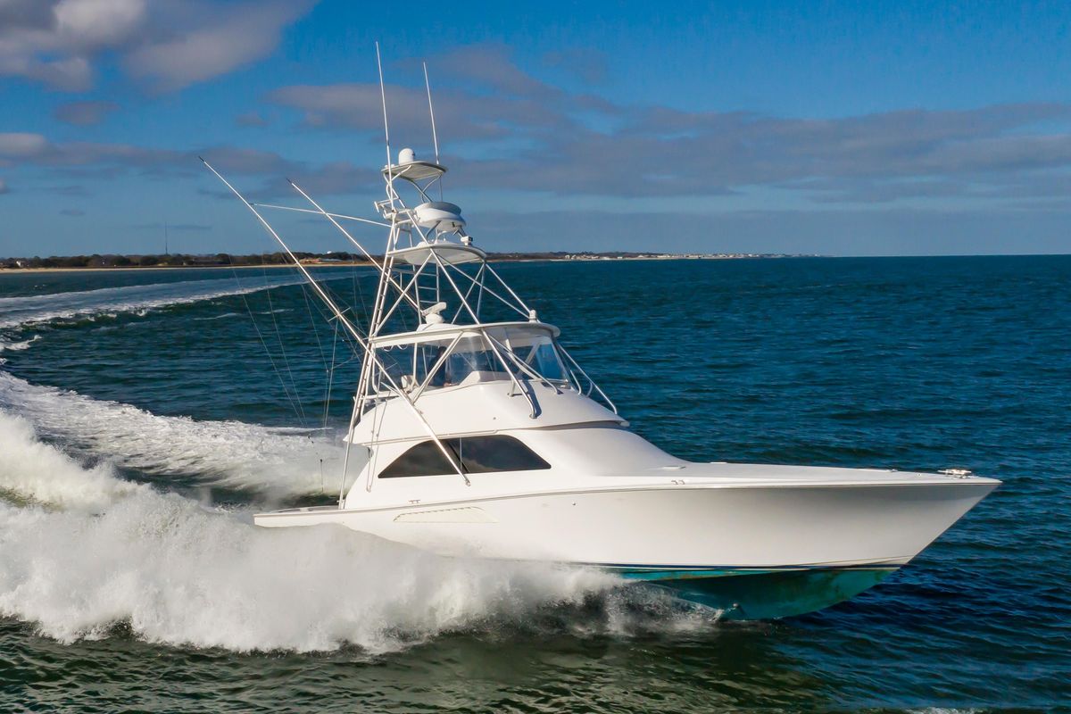 2005 Viking 48 