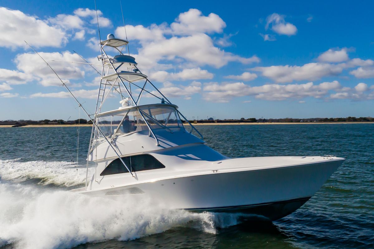 2005 Viking 48 