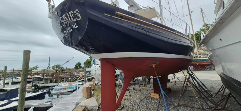Blue Skies Yacht Photos Pics 
