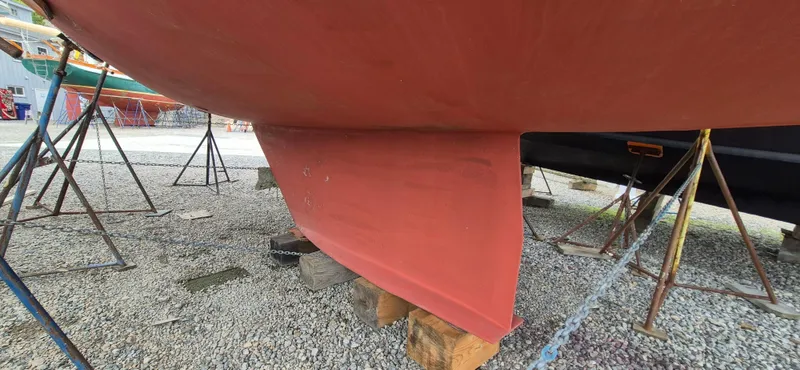 Blue Skies Yacht Photos Pics 