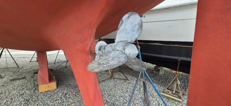 Blue Skies Yacht Photos Pics 