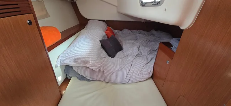 Farenheight Yacht Photos Pics 