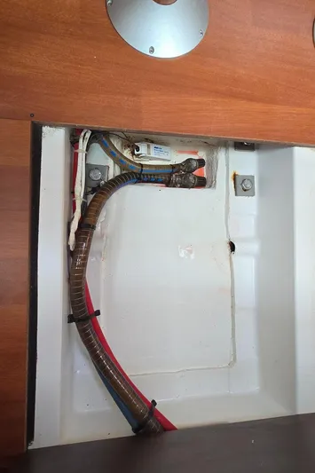 Farenheight Yacht Photos Pics 