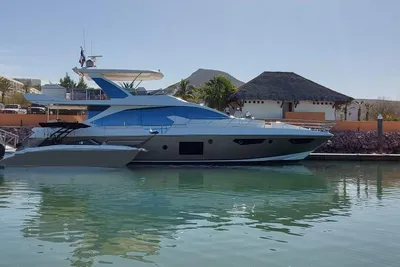Azimut 72 FLY