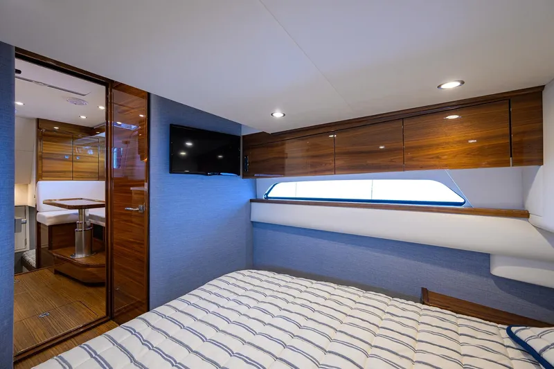 Little Kemosabe Yacht Photos Pics Valhalla 55 LITTLE KEMOSABE - Master Stateroom