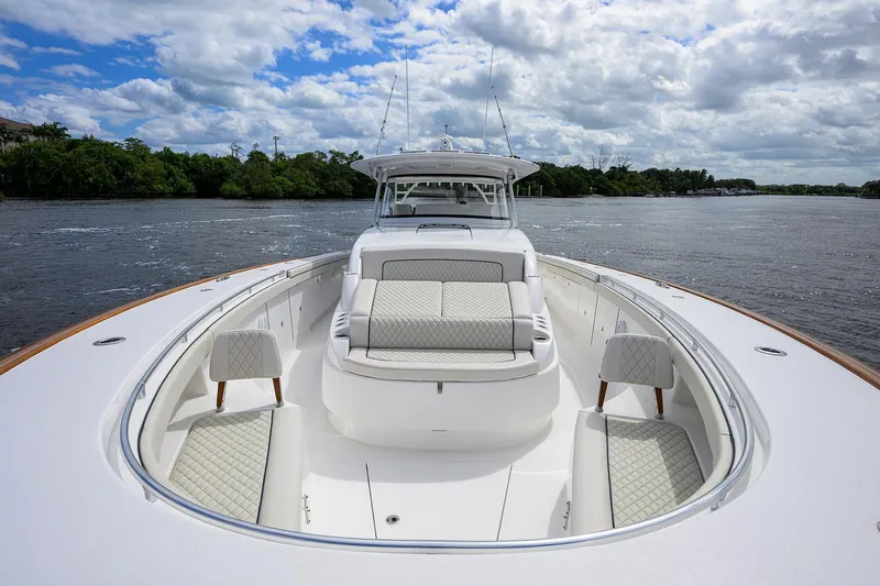 Little Kemosabe Yacht Photos Pics Valhalla 55 LITTLE KEMOSABE - Forward Seating