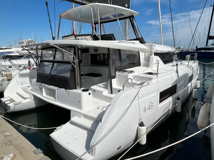  Yacht Photos Pics LAGOON 46