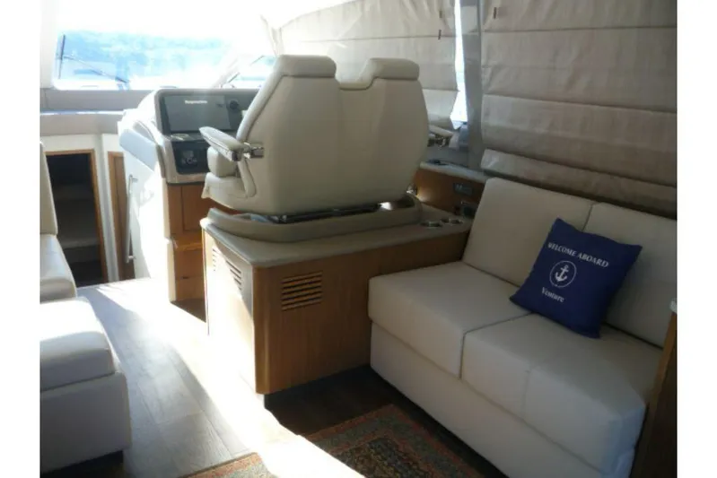 Venture Yacht Photos Pics 2017-Sea-Ray-460-Sundancer-MarineMax-Huntington