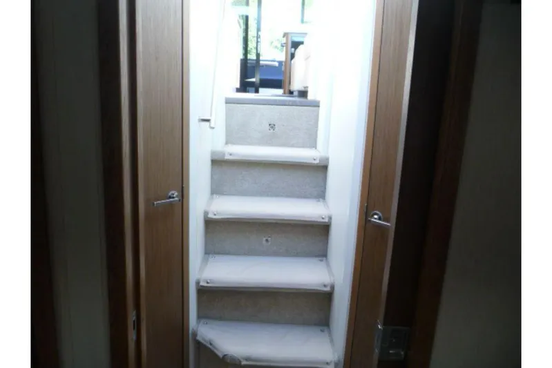 Venture Yacht Photos Pics 2017-Sea-Ray-460-Sundancer-MarineMax-Huntington