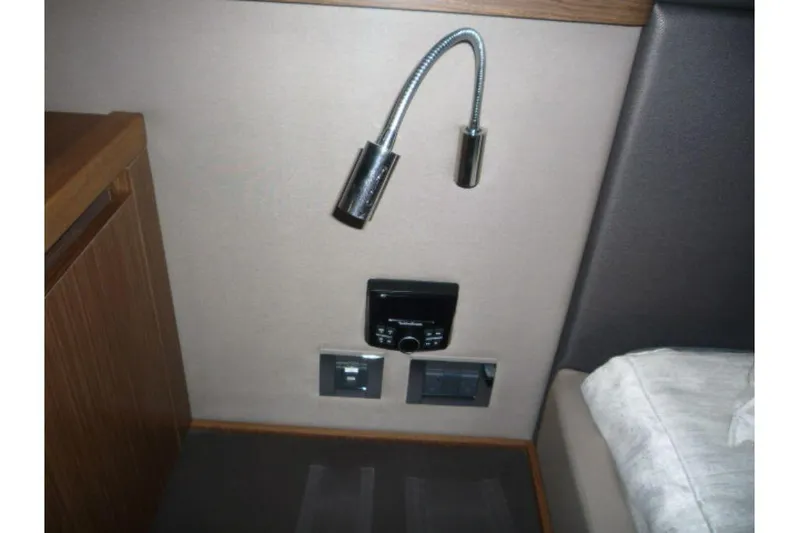 Venture Yacht Photos Pics 2017-Sea-Ray-460-Sundancer-MarineMax-Huntington