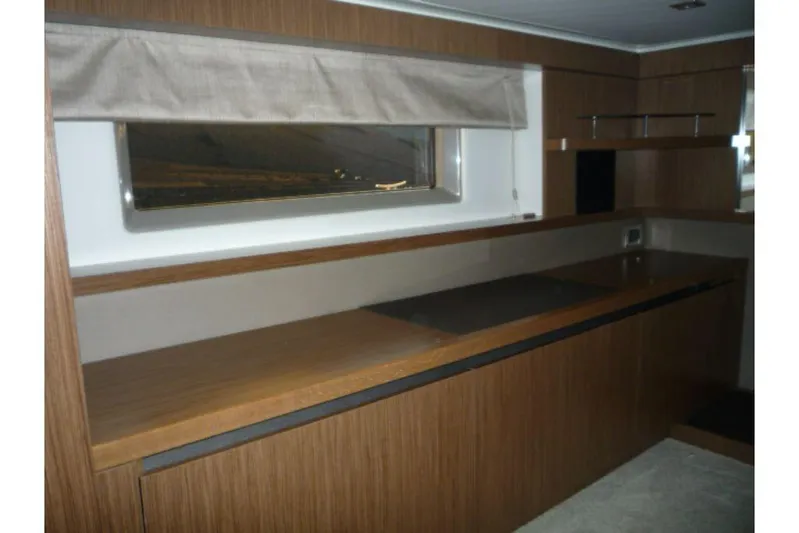 Venture Yacht Photos Pics 2017-Sea-Ray-460-Sundancer-MarineMax-Huntington