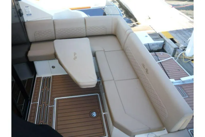 Venture Yacht Photos Pics 2017-Sea-Ray-460-Sundancer-MarineMax-Huntington