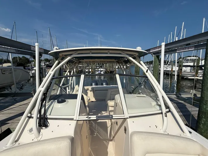  Yacht Photos Pics Grady-White Freedom 275