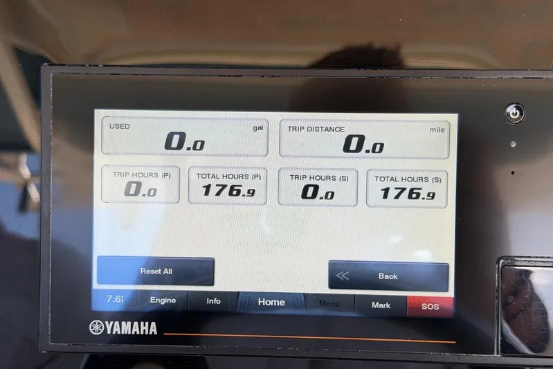  Yacht Photos Pics Yamaha display on 2021 Grady-White Canyon 326 showing trip and engine hours.