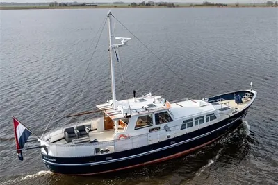 1978 Volker Explorer 64