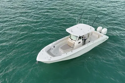 Boston Whaler 330 Outrage