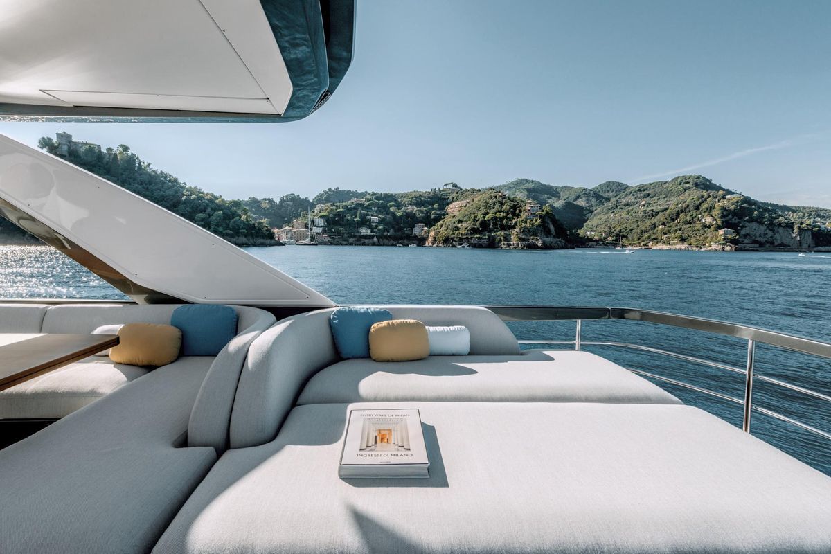 2024 Azimut 66 