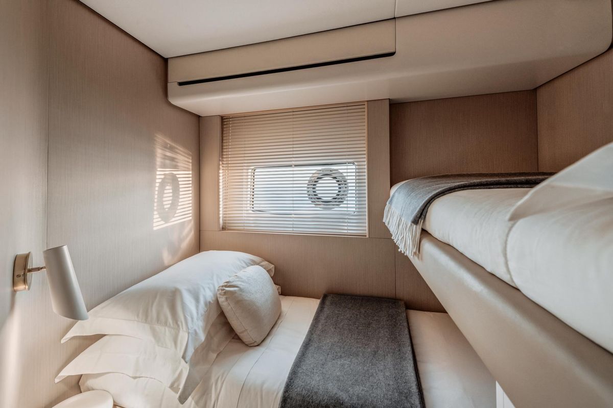 2024 Azimut 66 
