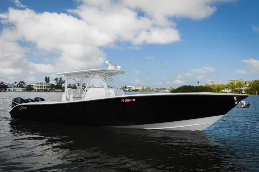 2015 Yellowfin 39 Center Console