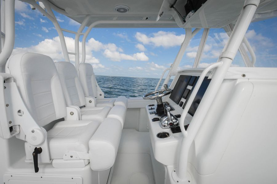 2015 Yellowfin 39 Center Console