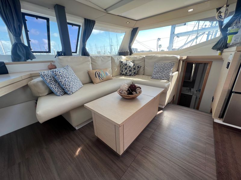 2019 Fountaine Pajot Lucia 40