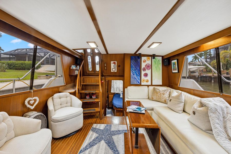 1989 Offshore Yachts 48 Cockpit Motor Yacht