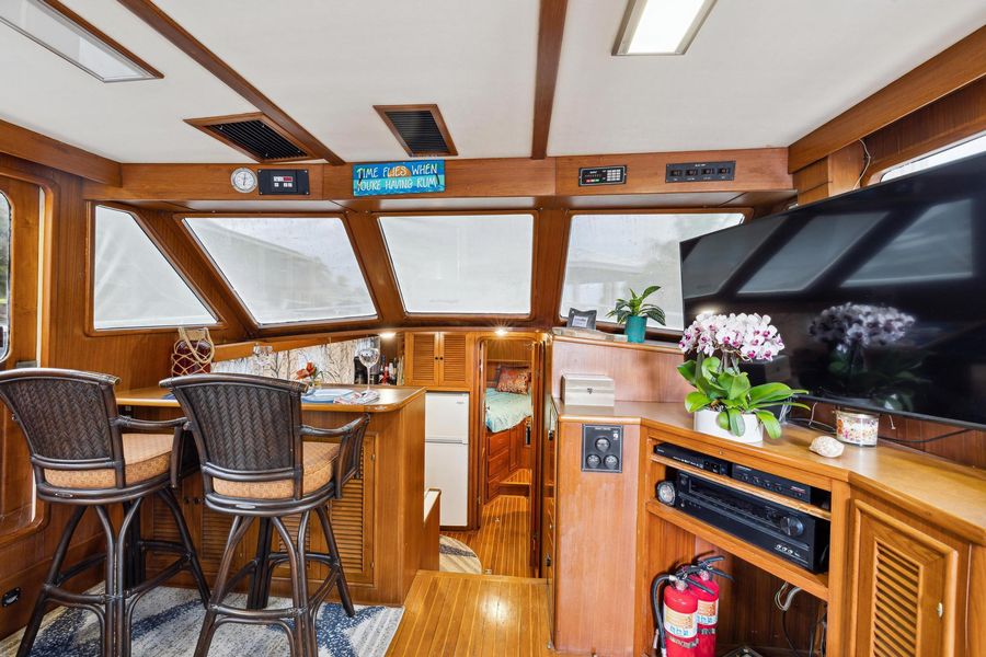 1989 Offshore Yachts 48 Cockpit Motor Yacht