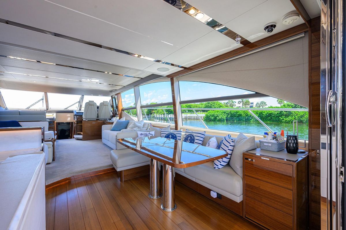 2020 Princess 70 