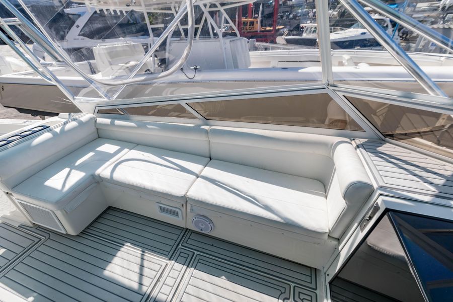 1993 Contender 35 Side Console