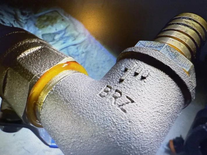  Yacht Photos Pics FERRETTI YACHTS ALTURA 840 2011