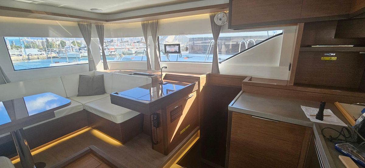 2022 Lagoon 48 