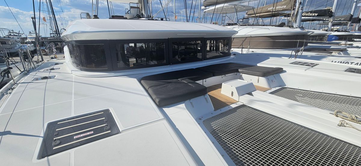 2022 Lagoon 48 