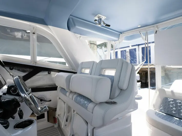 Fly'n Sea Level Yacht Photos Pics 2022 Intrepid 477 Evolution - Image 6