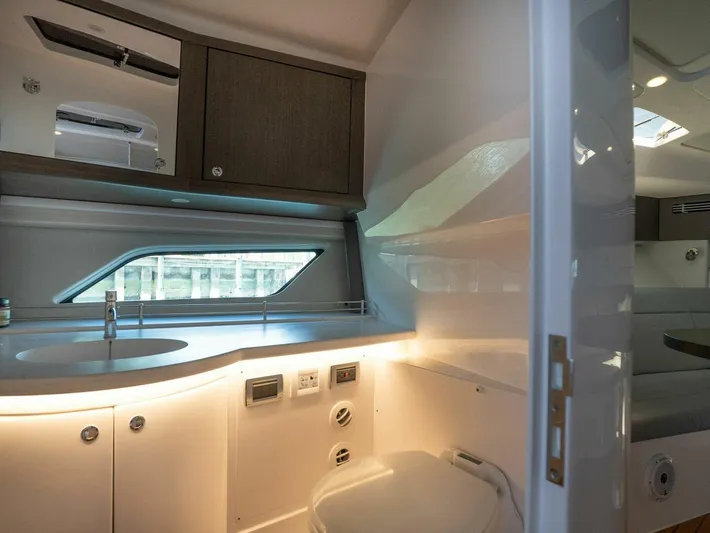 Fly'n Sea Level Yacht Photos Pics 2022 Intrepid 477 Evolution - Image 14