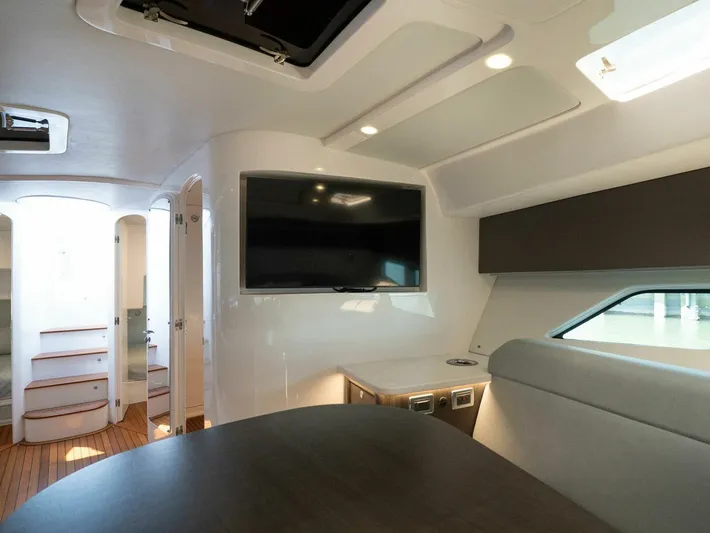 Fly'n Sea Level Yacht Photos Pics 2022 Intrepid 477 Evolution - Image 10