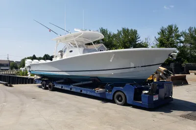 Regulator 41 Center Console