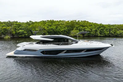 Sunseeker Predator 75