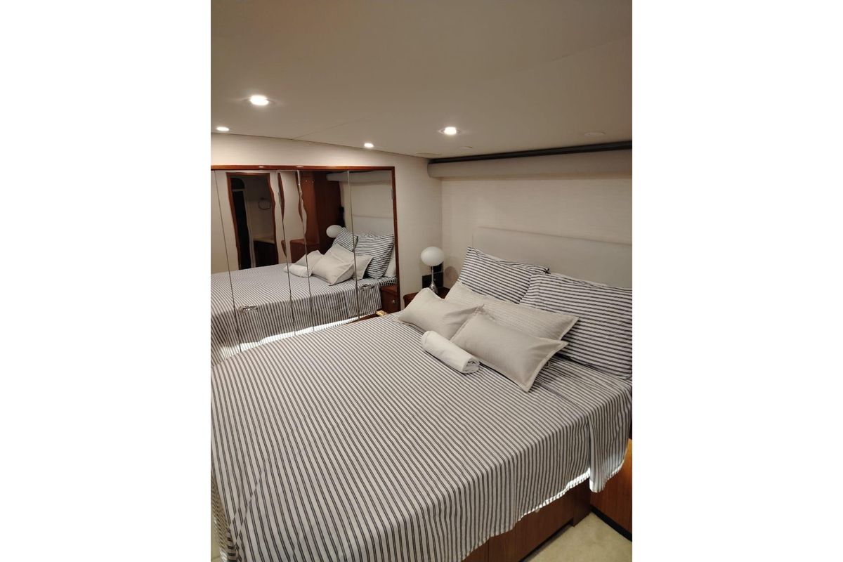2002 Viking 56 