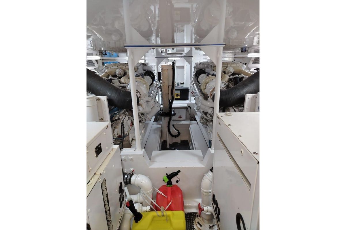 2002 Viking 56 