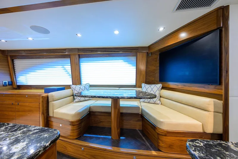 Hmy Trade Yacht Photos Pics 2023 Viking 64 Convertible - Dinette