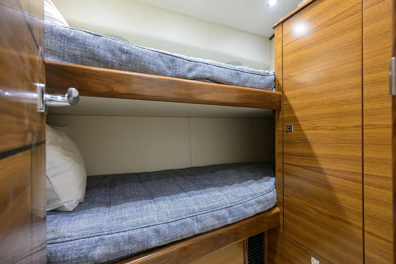 Hmy Trade Yacht Photos Pics 2023 Viking 64 Convertible - Stateroom